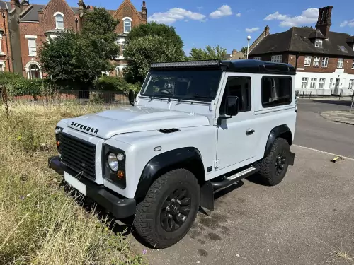 Land Rover Defender